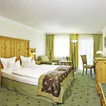 Hanusel Hof Wellness & Genuss In Panoramalage