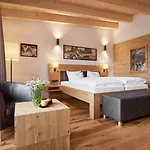 Hanusel Hof Wellness & Genuss In Panoramalage Hotel 4*