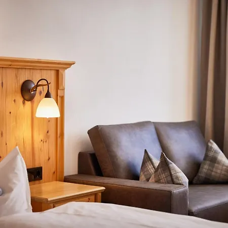 Hotell Hanusel Hof Wellness & Genuss In Panoramalage 4*