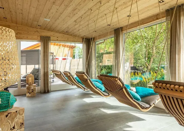 Hanusel Hof Wellness & Genuss In Panoramalage Отель 4*