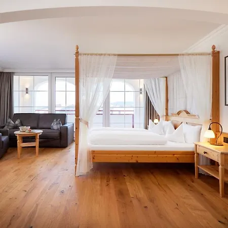 Hanusel Hof Wellness & Genuss In Panoramalage