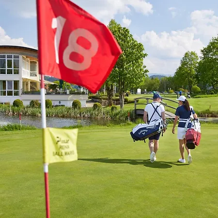 Hanusel Hof Wellness & Genuss In Panoramalage