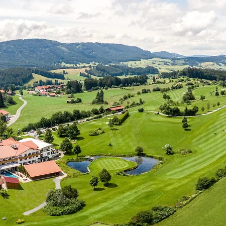 Hanusel Hof Wellness & Genuss In Panoramalage