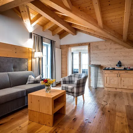 Hanusel Hof Wellness & Genuss In Panoramalage 酒店 4*