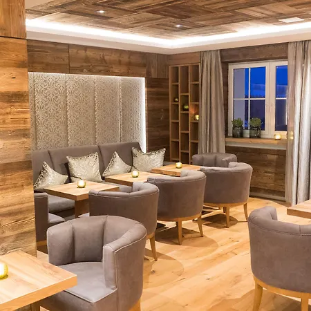 Hanusel Hof Wellness & Genuss In Panoramalage ホテル