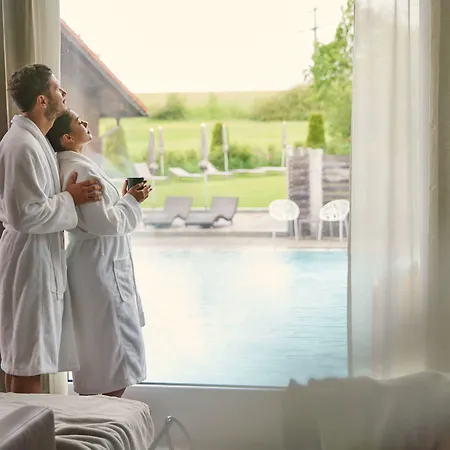 Hanusel Hof Wellness & Genuss In Panoramalage