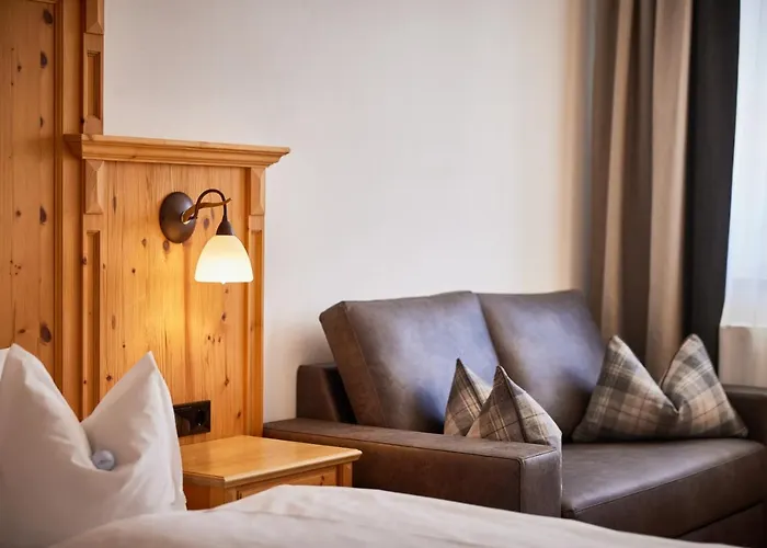 Hotel Hanusel Hof Wellness & Genuss In Panoramalage 4*