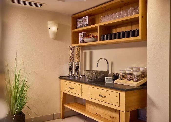 Hotel Hanusel Hof Wellness & Genuss In Panoramalage Hellengerst