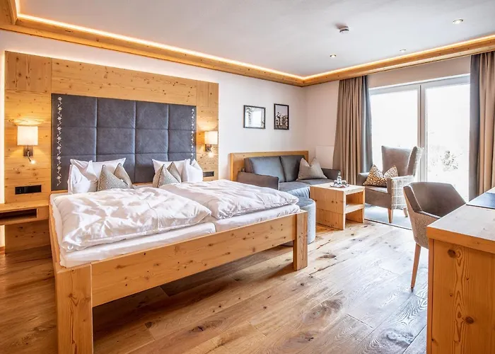 Hotel Hanusel Hof Wellness & Genuss In Panoramalage 4*