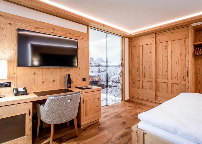 Hotel Hanusel Hof Wellness & Genuss In Panoramalage 4*